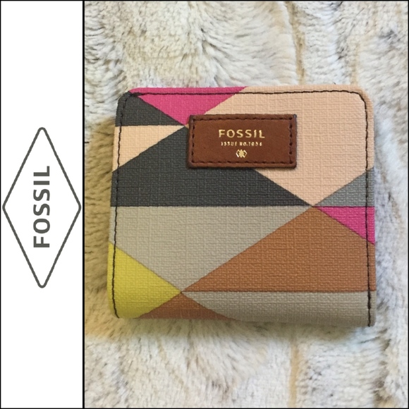Fossil Handbags - Fossil Small Bifold Wallet NWOT